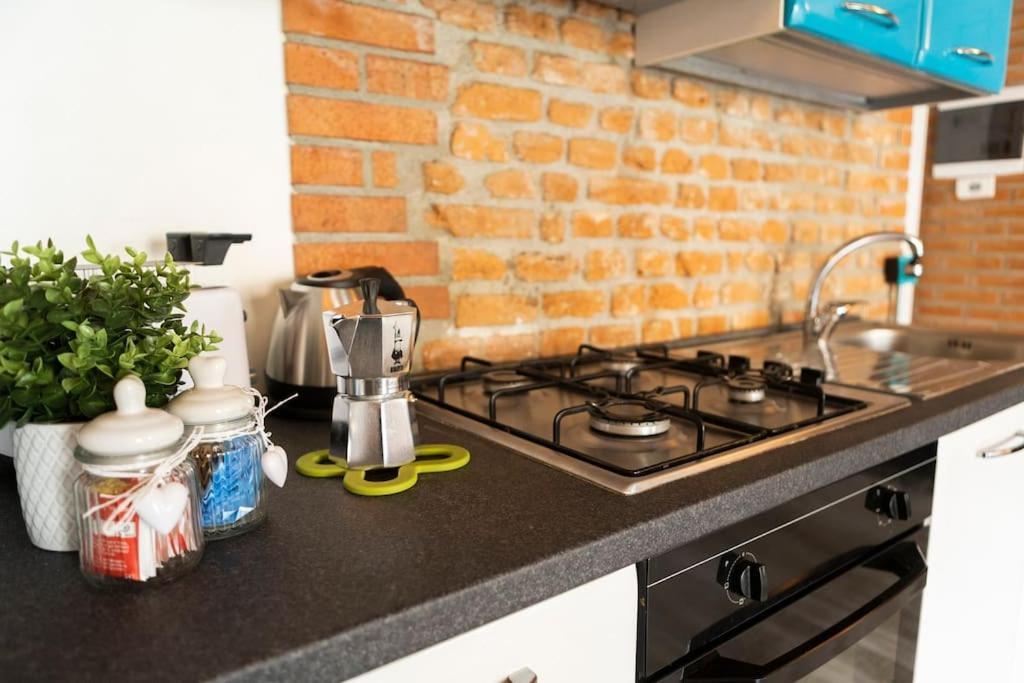 Canonica Brick Apartment Милан Экстерьер фото